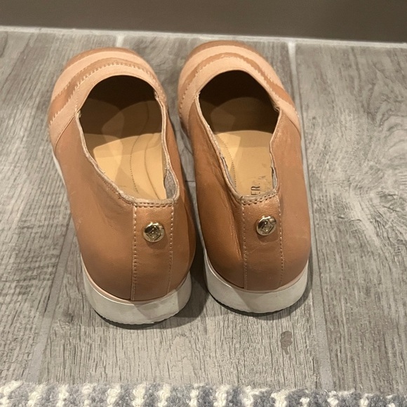 Donald Pliner neutral walking Beige Striped Loafers size 9 - Picture 6 of 9